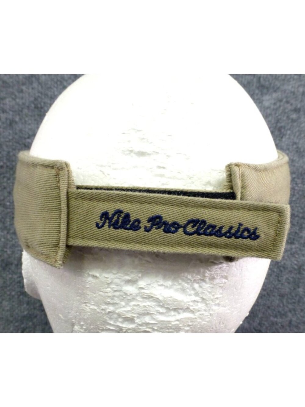 Nike Pro Classics Khaki Adjustable Sports Visor Hat With Navy Embroidered Logo - Picture 2 of 10